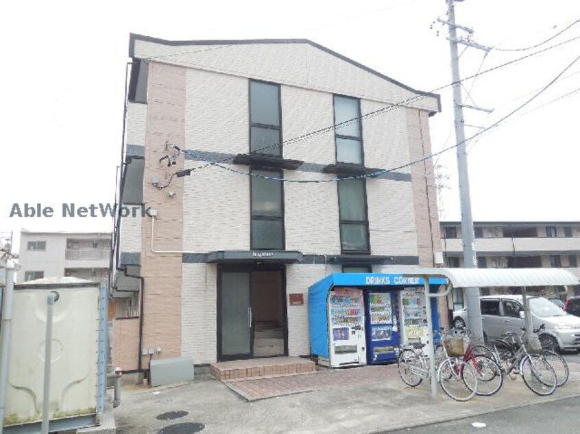  Pine Well駅前　A棟・B棟