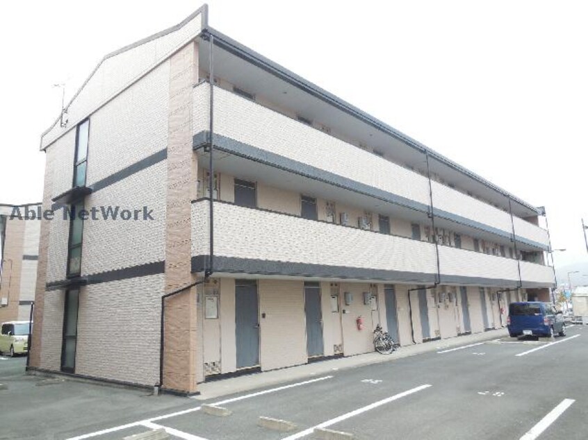  Pine Well駅前　A棟・B棟