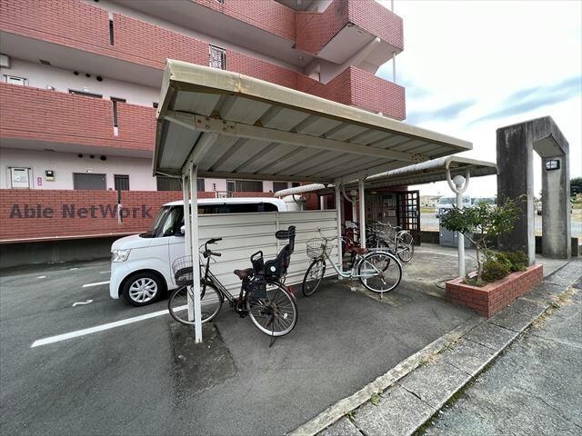  フィオーレ・アダチ