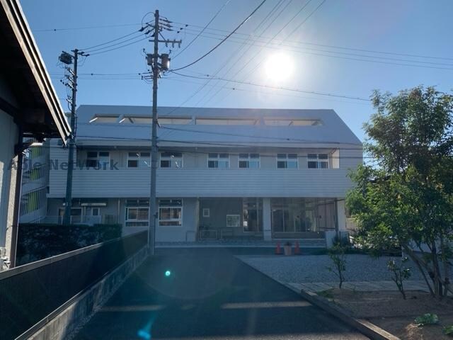 こばと幼稚園(幼稚園/保育園)まで1048m エスポア曙