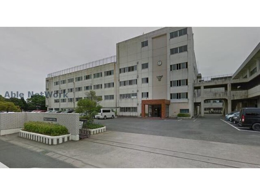 豊橋市立本郷中学校(中学校/中等教育学校)まで1135m 三本木エクセル