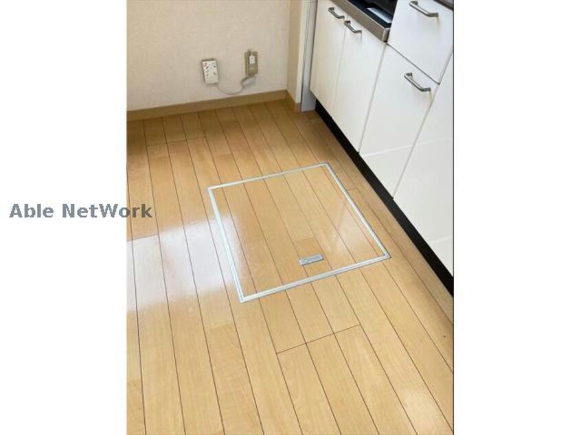  チャーリーズE棟