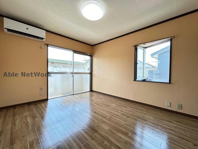  フォーブル西小池A・B