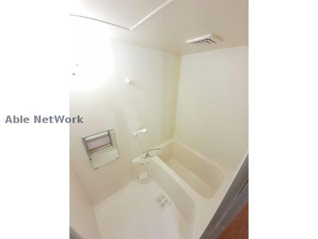  クレストール市場