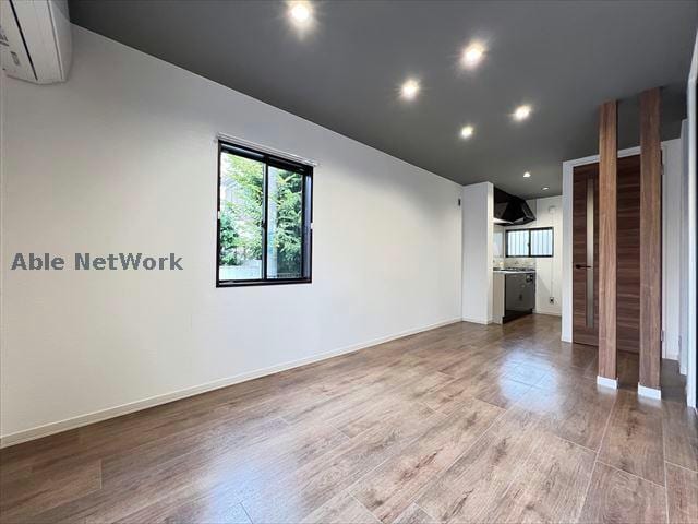  ノイエス前田南