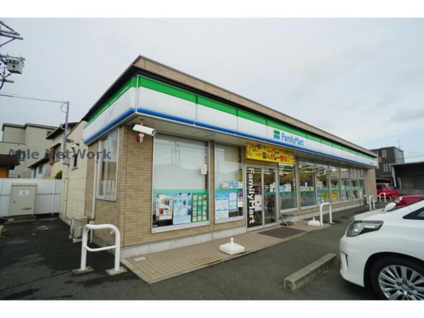 ファミリーマート豊橋瓜郷前川店(コンビニ)まで670m 宝珠