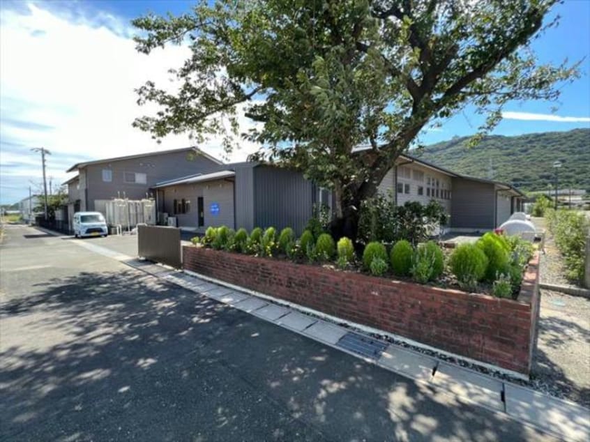 山北保育園(幼稚園/保育園)まで816m ヴァン　ベール