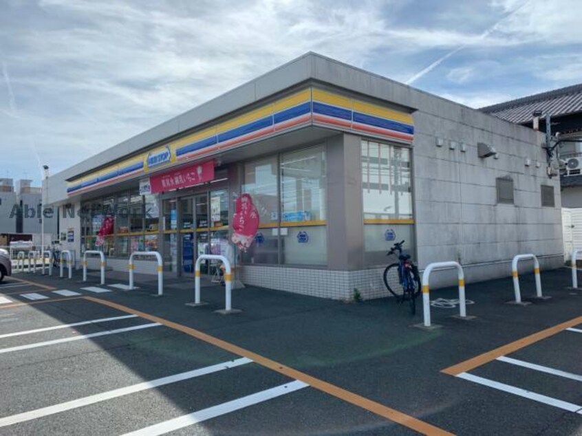 ミニストップ豊橋神ノ輪町店(コンビニ)まで332m 松東017