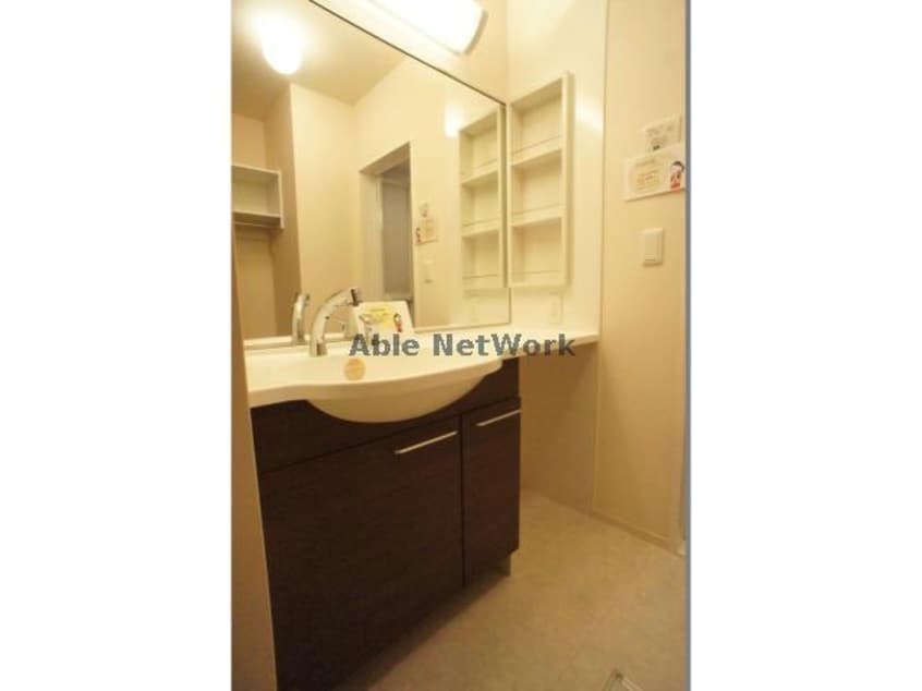  メゾン　ラ・ヴェリテA　B