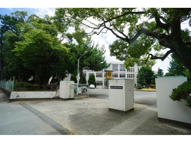 愛知県立豊橋工業高校(高等学校/高等専門学校)まで1202m ラ・グラシューズ