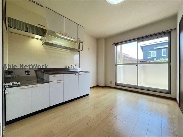  サープラス　JUVE