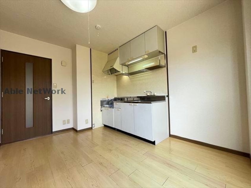  サープラス　JUVE