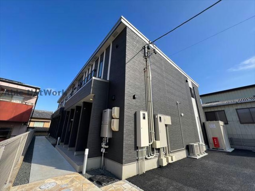  エ・ヴィーバ草間