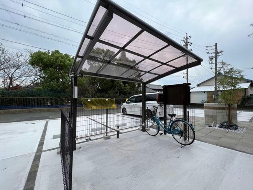  ウェストテラス大西