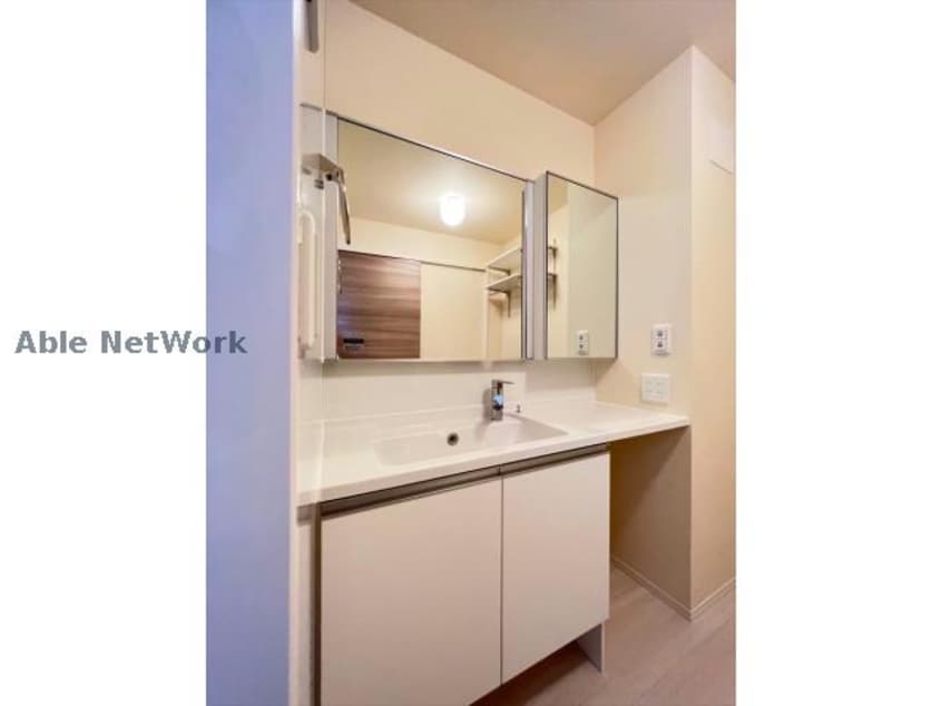  ウェストテラス大西