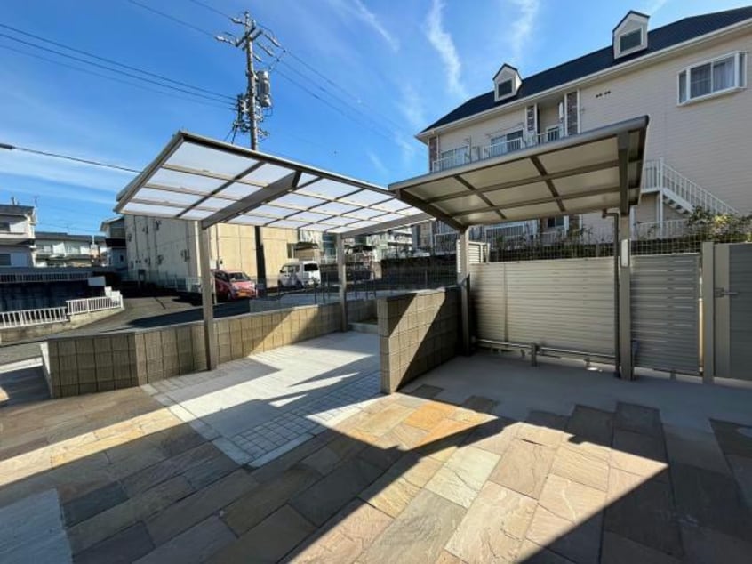  アトール　テラス　柱