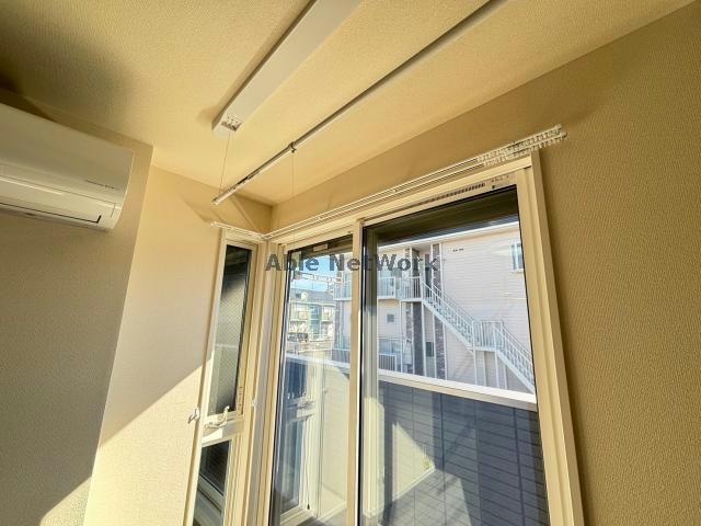  アトール　テラス　柱