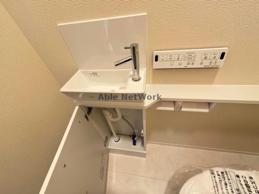  アトール　テラス　柱