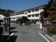 豊川市立国府小学校(小学校)まで947m シャーメゾンＫｏｕ