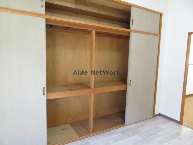  クリスタルヒルズ