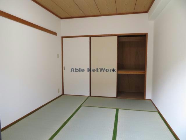  クリスタルヒルズ