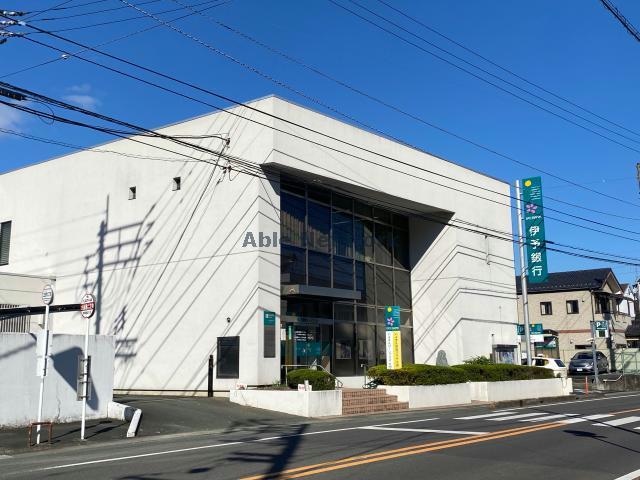 伊予銀行大洲本町支店(銀行)まで1929m クリスタルヒルズ