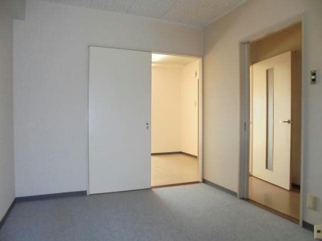 洋室 くぼたマンション