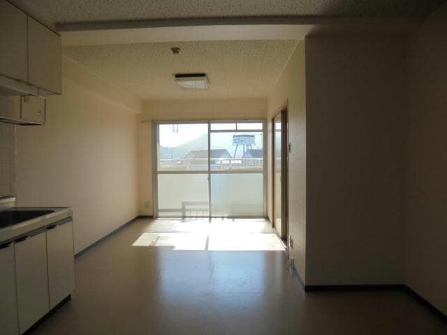 ダイニング くぼたマンション