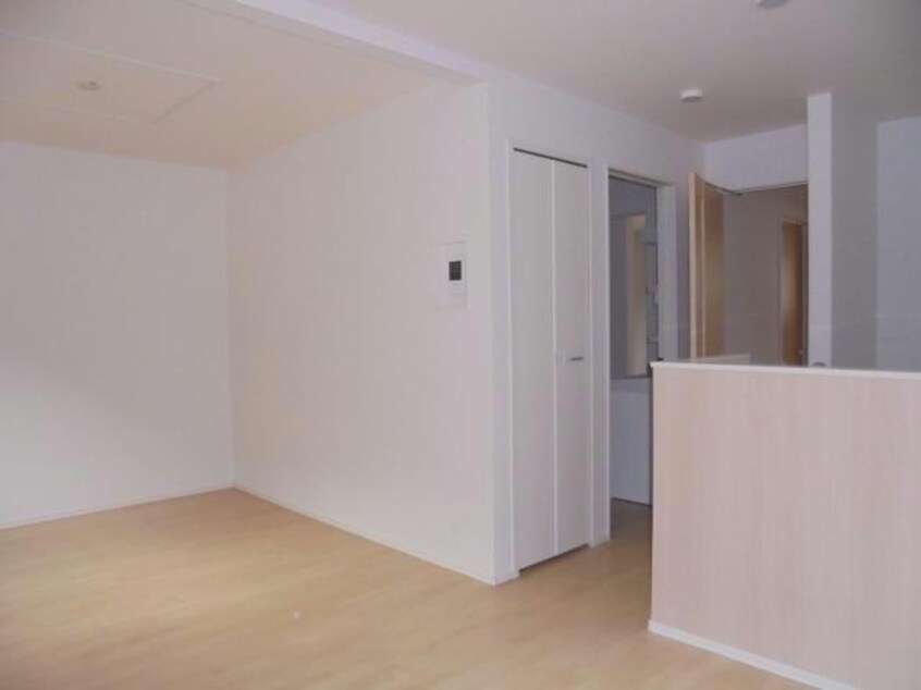 リビング プラシード柚木　B棟