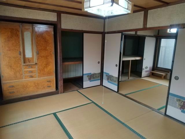  内子町渡邉貸家