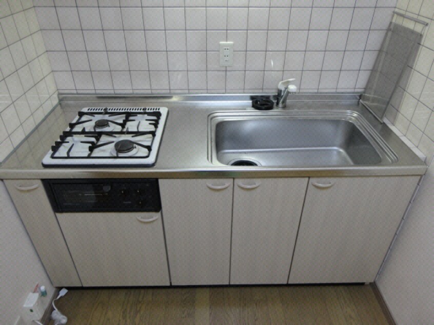  ハイツサングリーン