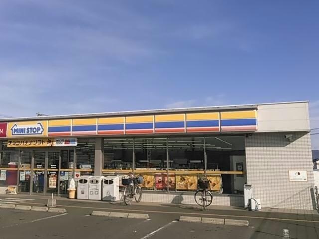 ミニストップ徳島応神店(コンビニ)まで647m ラポール宮内Ａ