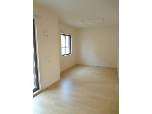  エルヴィータＢ