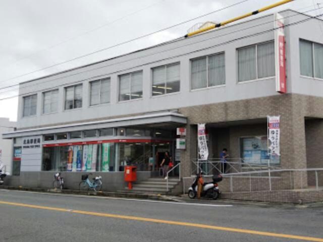 北島郵便局(郵便局)まで1590m マリオ北島Ｂ