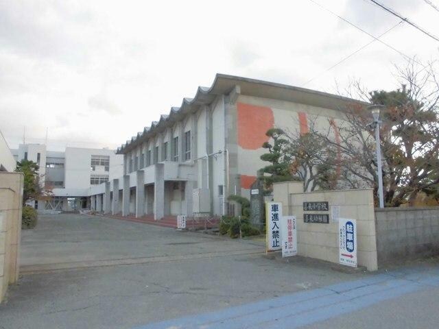 松茂町立喜来小学校(小学校)まで1576m ル・エトワール