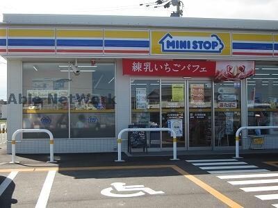 ミニストップ徳島川内町富吉店(コンビニ)まで2407m エアリー