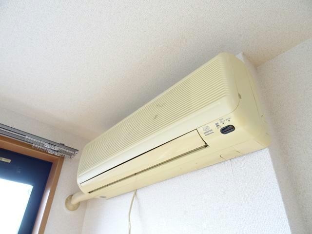 冷暖エアコン① シャルマンコーポ