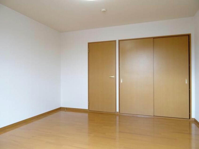 洋室8帖 シャルマンコーポ