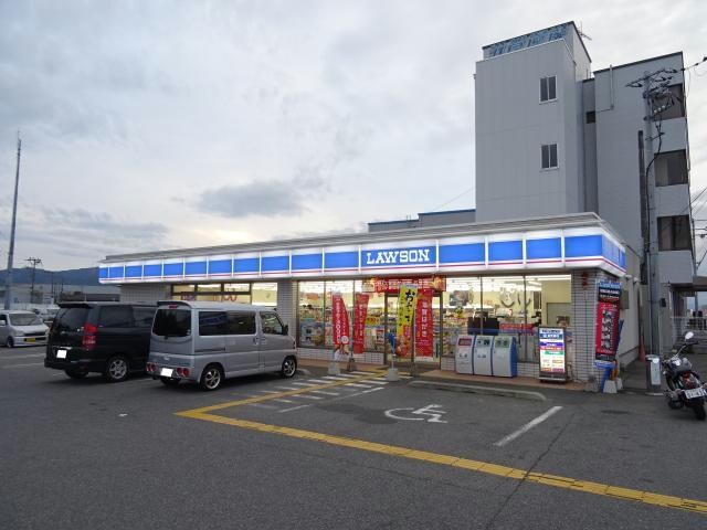 ローソン水口名坂店(コンビニ)まで682m 千秀（柏木荘）