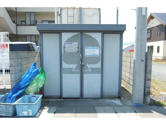 ゴミ置場 ヴィラ梅ノ井