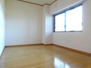 洋室6帖 ヴィラ梅ノ井