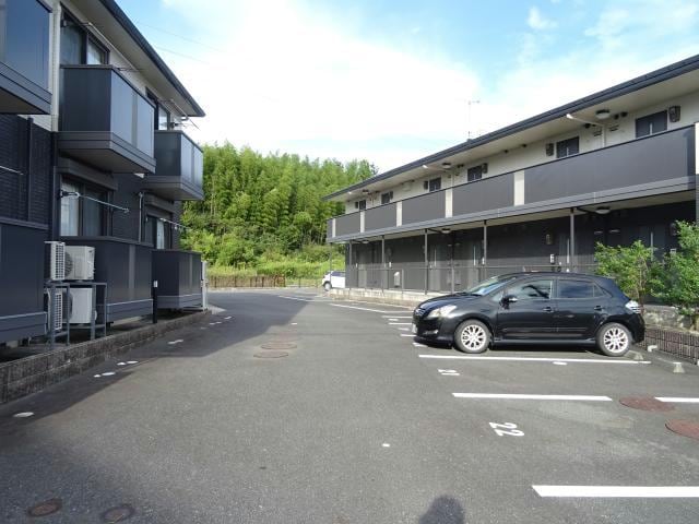 駐車場 ハンズレジデンス北脇B