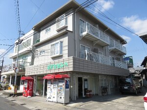 カーネルハウス