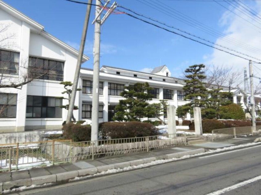 日野町立日野小学校(小学校)まで452m ローズ・スターデン・ジン