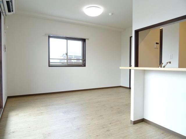 LDK13.8帖 フォレ　コリーヌ（Foret colline）