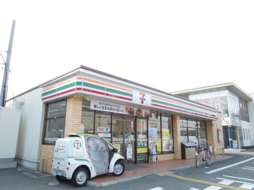 セブンイレブン甲西郵便局前店(コンビニ)まで698m パークサイド甲西