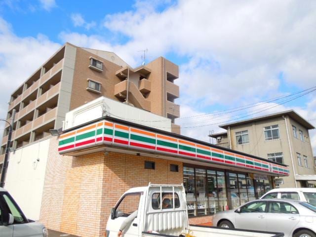 セブンイレブン石部文化ホール前店(コンビニ)まで553m パストラルコート