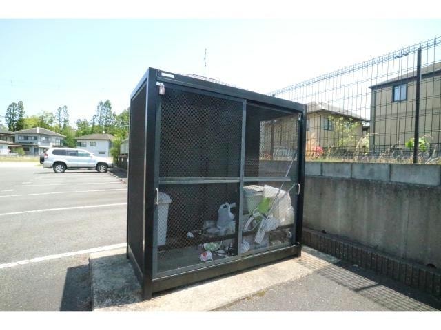 ゴミ庫 グランシャリオ