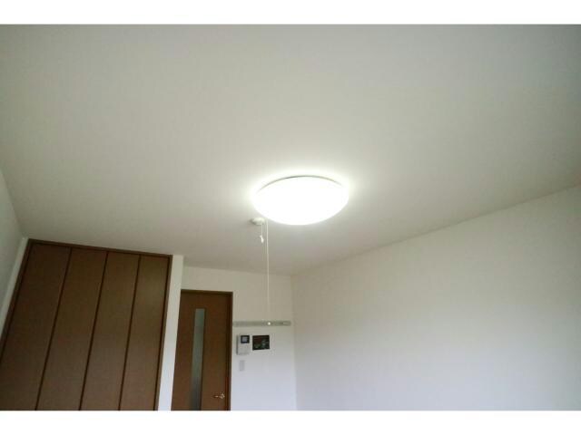 照明 パリオ菅沼　B棟