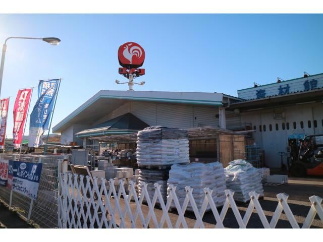 コメリハード＆グリーン竜王店(電気量販店/ホームセンター)まで2196m フローリッシュホーム